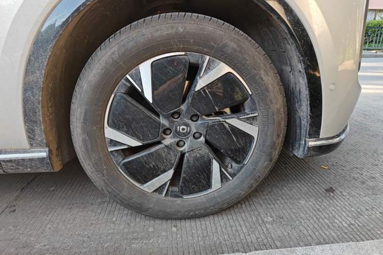 Used CHANGAN NEVO Q07 2025 145 Zun Yao Trim Right Front Wheel Hub