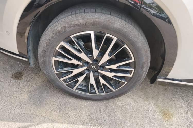 Used CHANGAN NEVO Q07 2025 215 Flagship PLUS Right Rear Wheel Hub