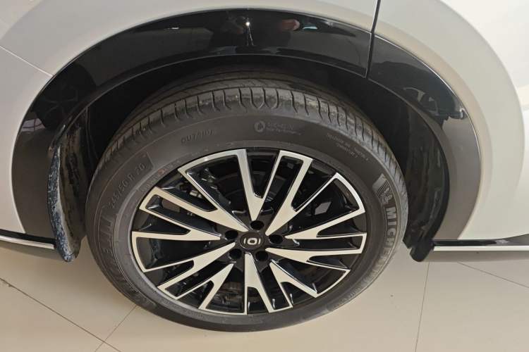 Used CHANGAN NEVO Q07 2025 215 Flagship PLUS Right Rear Wheel Hub