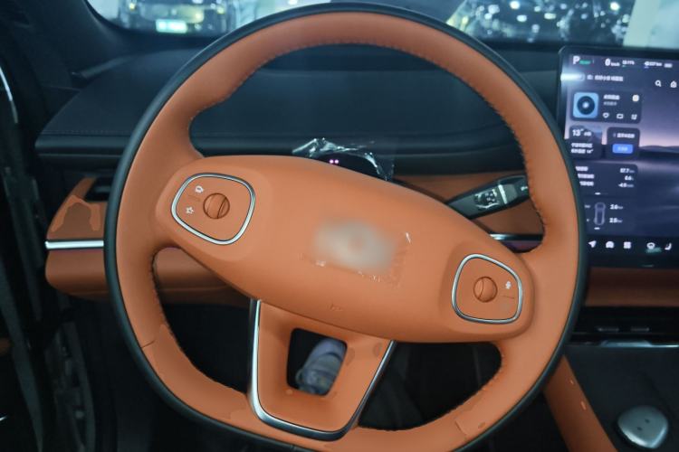 Used CHANGAN NEVO Q07 2025 Model 215 Laser Flagship PLUS Steering Wheel