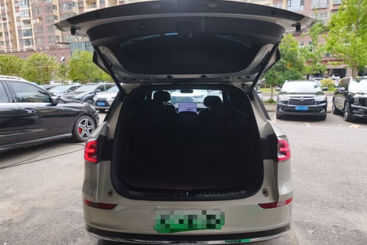 Used CHANGAN NEVO Q07 2025 215 Flagship PLUS Trunk