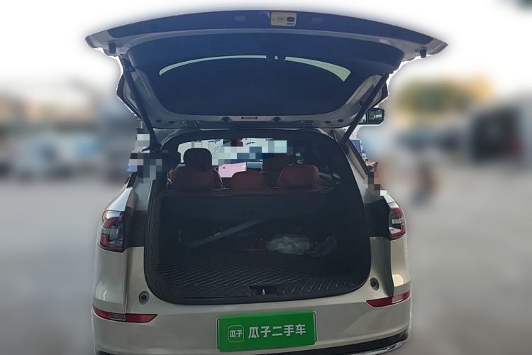 Used CHANGAN NEVO Q07 2025 215 Flagship Edition Trunk