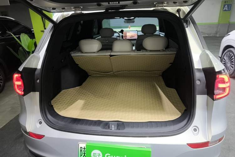 Used CHANGAN NEVO Q07 2025 215 Flagship Edition Trunk