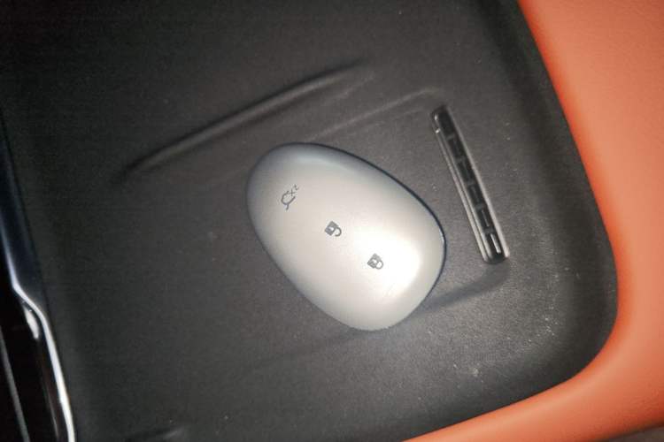 Used CHANGAN NEVO Q07 2025 Model 215 Laser Flagship PLUS Vehicle Key