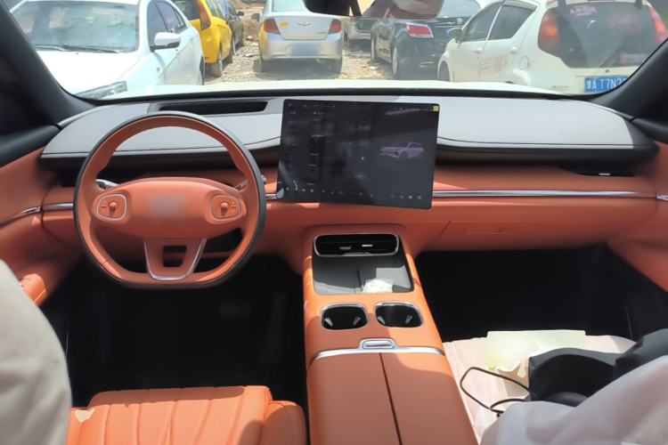 Used CHANGAN NEVO Q07 2025 215 Prestige Edition Center Console