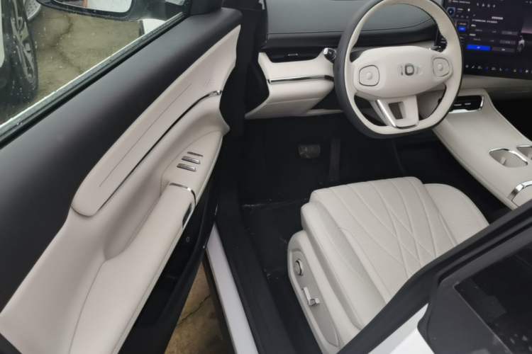 Used CHANGAN NEVO Q07 2025 215 Prestige Edition Driver Seat