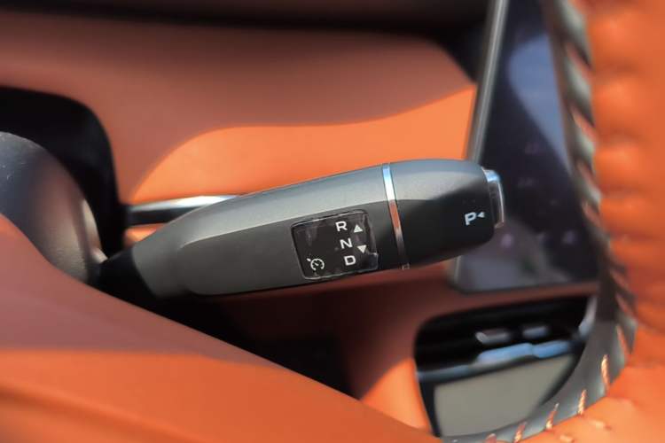 Used CHANGAN NEVO Q07 2025 215 Prestige Edition Gear Lever