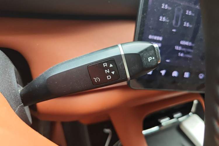 Used CHANGAN NEVO Q07 2025 145 Prestige Edition Gear Lever