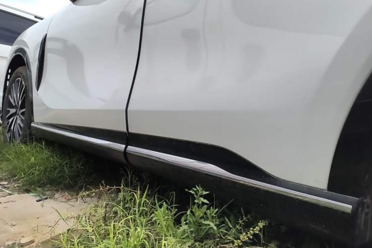 Used CHANGAN NEVO Q07 2025 215 Prestige Edition Left Side Sill