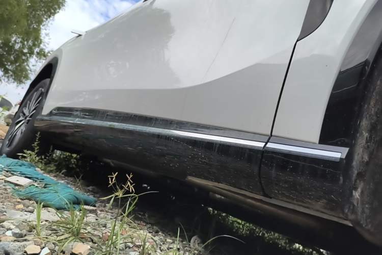 Used CHANGAN NEVO Q07 2025 215 Prestige Edition Right Side Sill