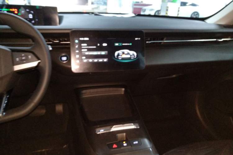 Used CHANGAN OSHAN 520 2025 Standard Edition Audio And AC Panel