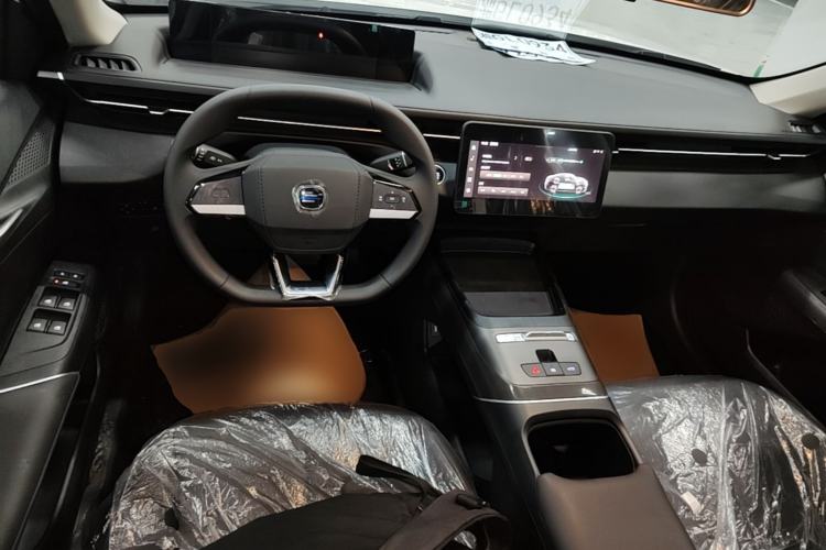 Used CHANGAN OSHAN 520 2025 Standard Edition Center Console