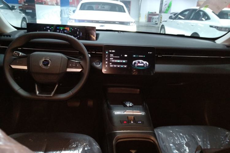 Used CHANGAN OSHAN 520 2025 Standard Edition Center Console