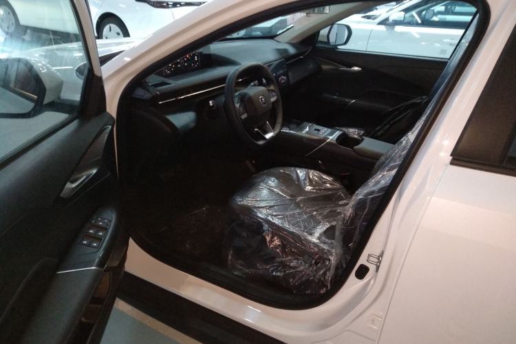 Used CHANGAN OSHAN 520 2025 Standard Edition Driver Seat