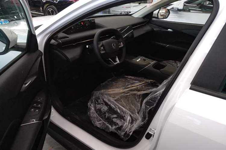 Used CHANGAN OSHAN 520 2025 Standard Edition Driver Seat