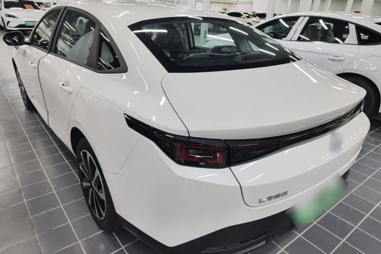 Used CHANGAN OSHAN 520 2025 Standard Edition Exterior 2