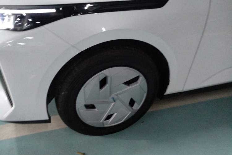 Used CHANGAN OSHAN 520 2025 Standard Edition Exterior 4