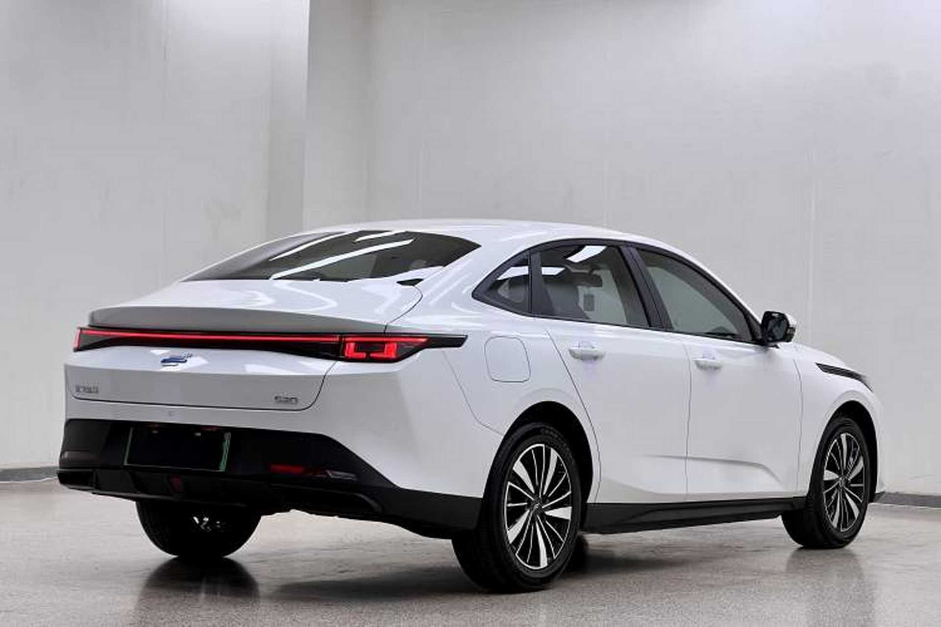Used CHANGAN OSHAN 520 2025 Standard Edition Exterior 7