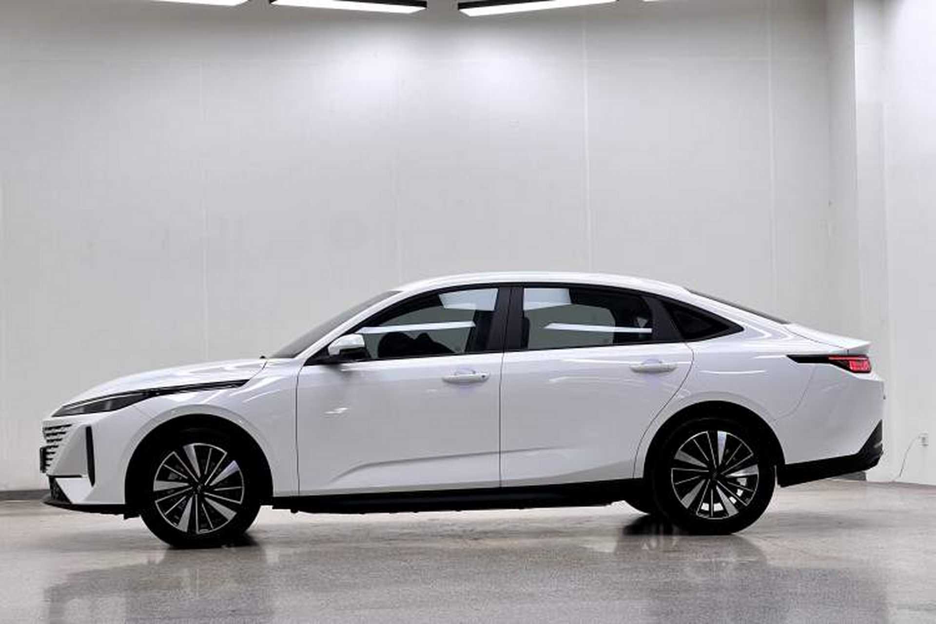 Used CHANGAN OSHAN 520 2025 Standard Edition Exterior 8