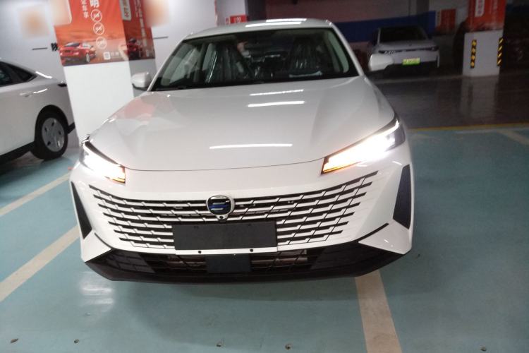 Used CHANGAN OSHAN 520 2025 Standard Edition Front