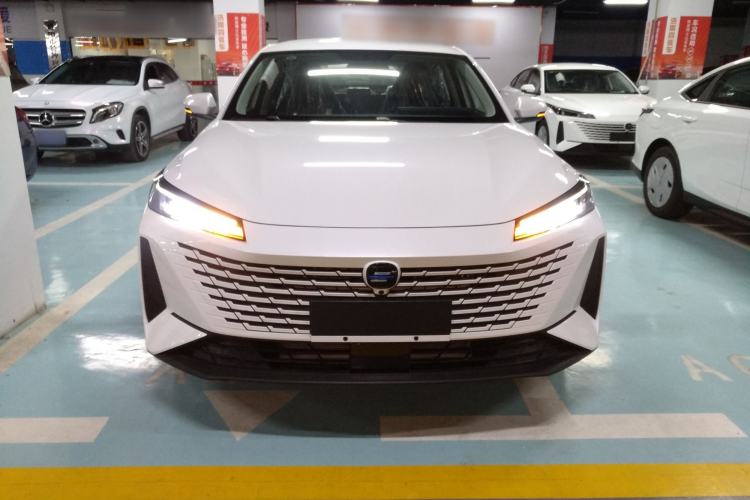Used CHANGAN OSHAN 520 2025 Standard Edition Front