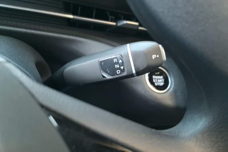 Used CHANGAN OSHAN 520 2025 Standard Edition Gear Lever