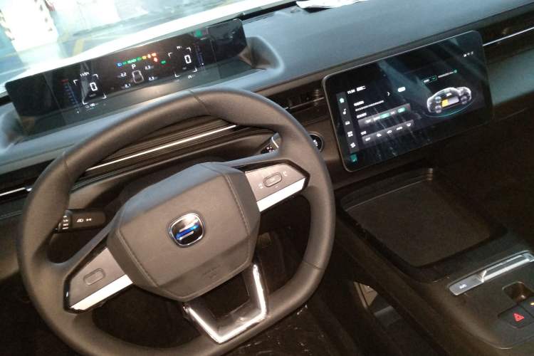 Used CHANGAN OSHAN 520 2025 Standard Edition Gear Lever
