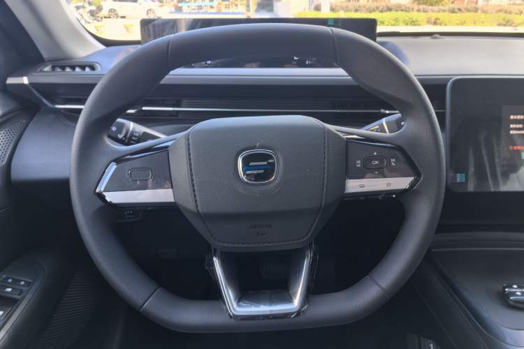 Used CHANGAN OSHAN 520 2025 Standard Edition Interior 2