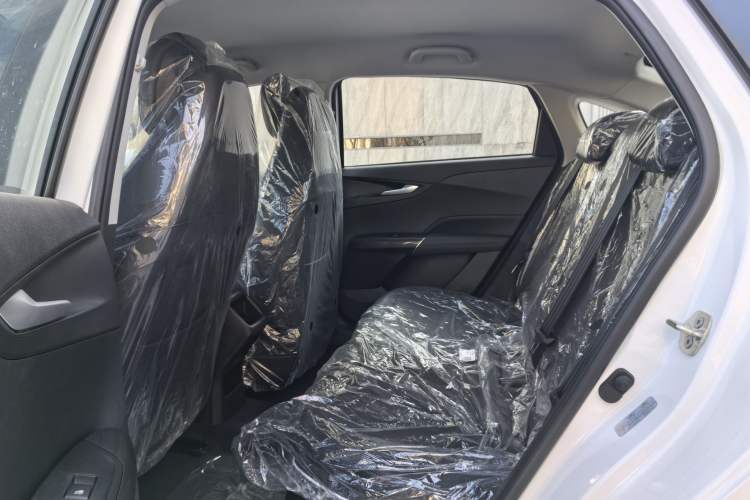 Used CHANGAN OSHAN 520 2025 Standard Edition Interior 6