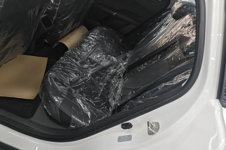 Used CHANGAN OSHAN 520 2025 Standard Edition Left Rear Seat