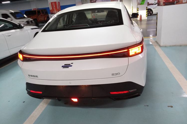 Used CHANGAN OSHAN 520 2025 Standard Edition Rear