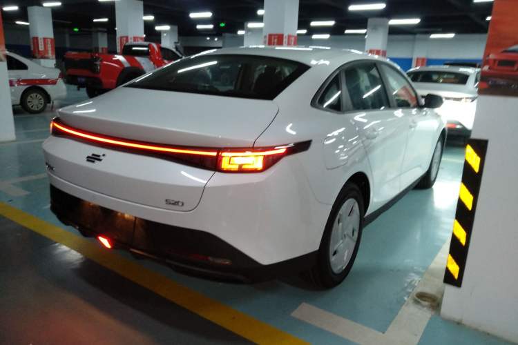 Used CHANGAN OSHAN 520 2025 Standard Edition Rear Right 45 Deg