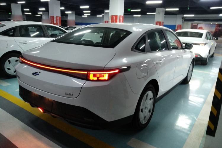 Used CHANGAN OSHAN 520 2025 Standard Edition Rear Right 45 Deg
