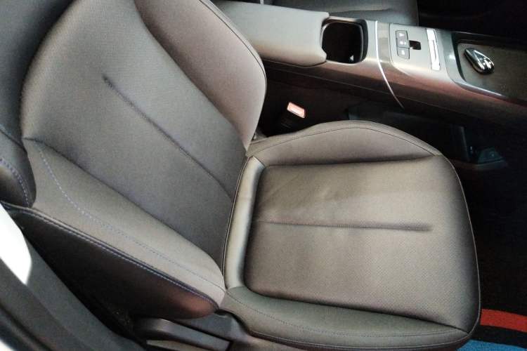 Used CHANGAN OSHAN 520 2025 Standard Edition Right Front Seat