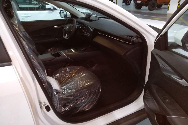 Used CHANGAN OSHAN 520 2025 Standard Edition Right Front Seat