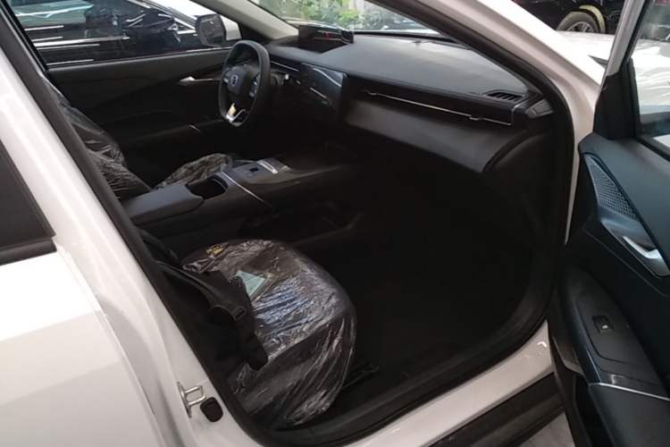 Used CHANGAN OSHAN 520 2025 Standard Edition Right Front Seat