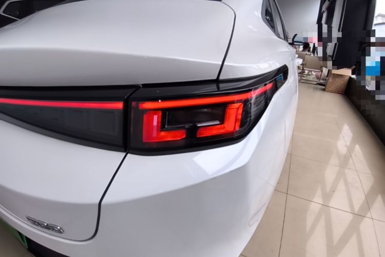 Used CHANGAN OSHAN 520 2025 Standard Edition Right Rear Taillight