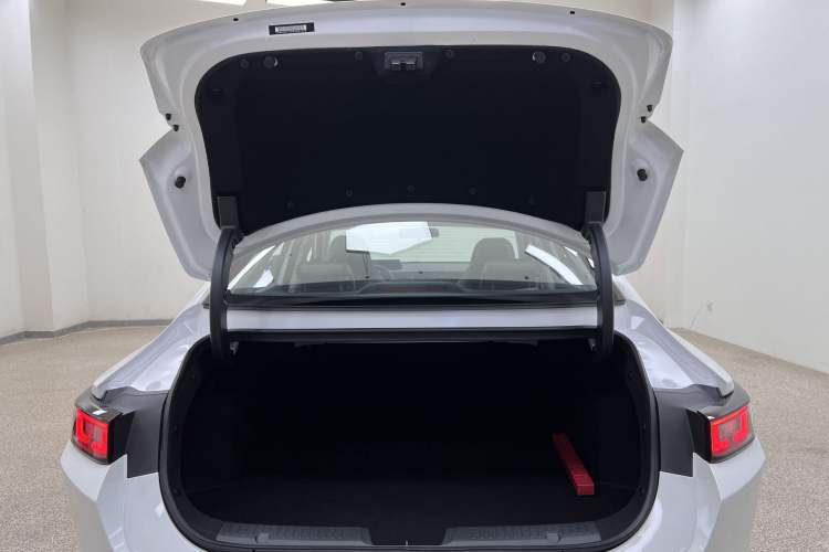 Used CHANGAN OSHAN 520 2025 Standard Edition Trunk