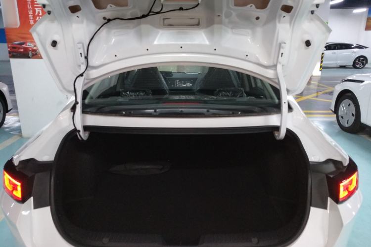 Used CHANGAN OSHAN 520 2025 Standard Edition Trunk