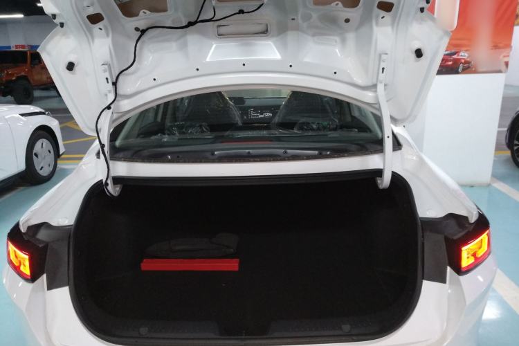Used CHANGAN OSHAN 520 2025 Standard Edition Trunk