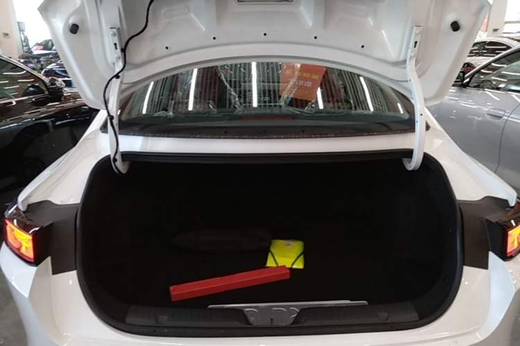 Used CHANGAN OSHAN 520 2025 Standard Edition Trunk