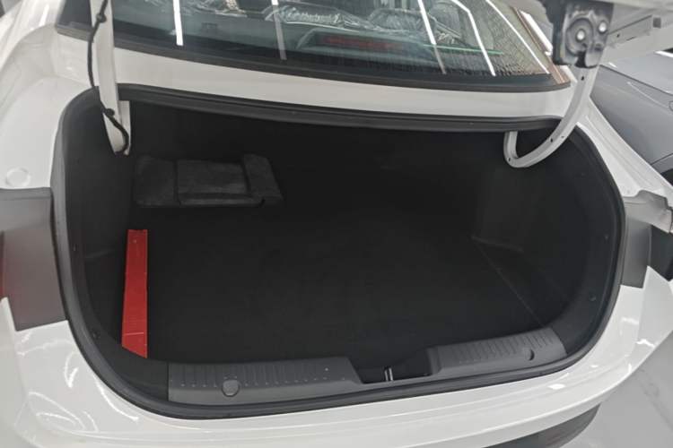 Used CHANGAN OSHAN 520 2025 Standard Edition Trunk