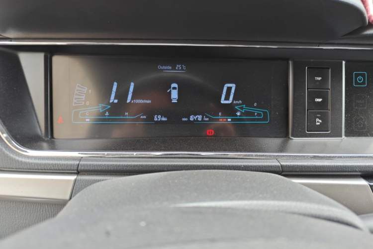 Used CHANGAN OSHAN A600EV  Odometer Close Up