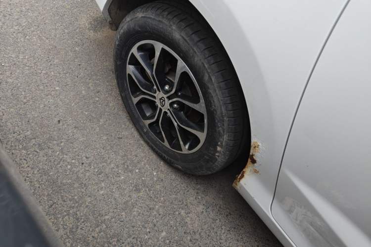 Used CHANGAN OSHAN A600EV  Right Front Wheel Hub