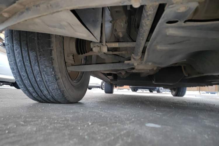 Used CHANGAN OSHAN A600EV 2018 EV model Chassis Front Right