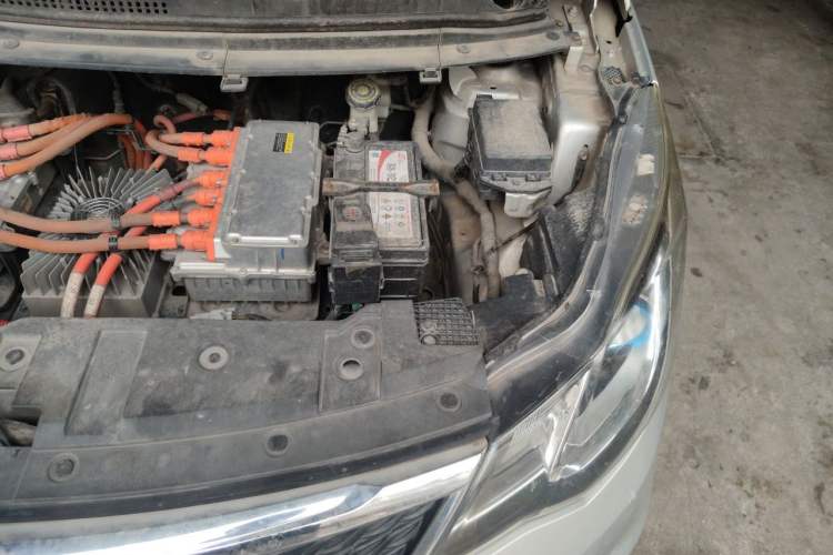 Used CHANGAN OSHAN A600EV 2018 EV model Engine Bay Left