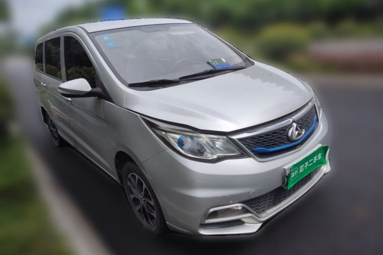 Used CHANGAN OSHAN A600EV 2018 EV model Front Right 45 Deg