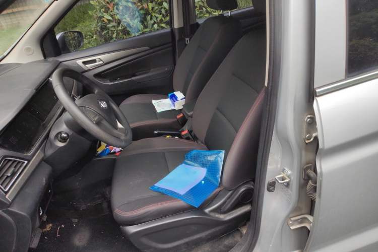 Used CHANGAN OSHAN A600EV 2018 EV model Left Rear Seat