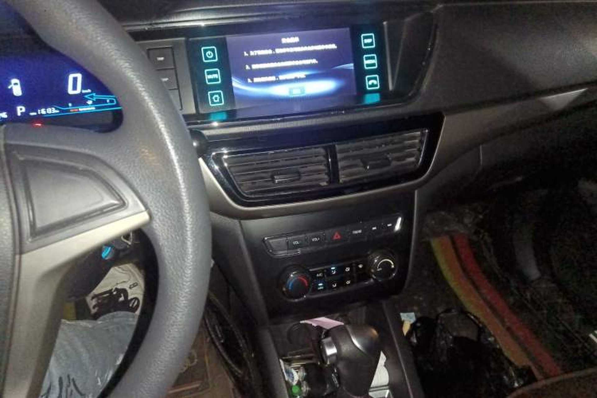 Used CHANGAN OSHAN A600EV 2018 EV model Audio And AC Panel