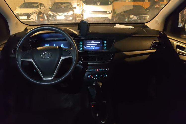 Used CHANGAN OSHAN A600EV 2018 EV model Center Console